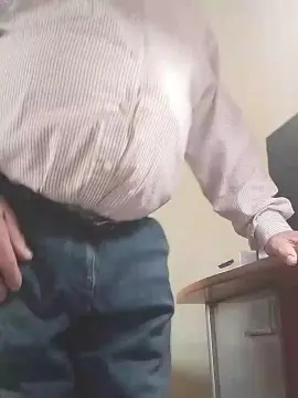 Cam4 Live Sex Cam of nonnoxxxelo