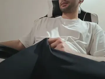 Cam4 Nude Webcam of Charli_Barr99