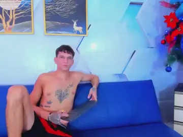 Cam4 Live Porn of Alex_jeins_at