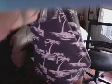 Cam4 Watch Live Sex Cams of CadyMax