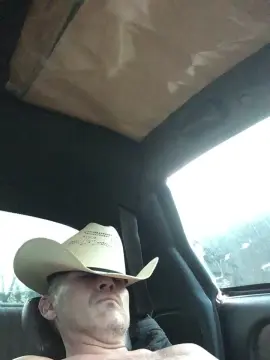 Cam4 Free Live Porn of Countryjoe2002