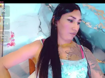 khiara_moretti from cam4