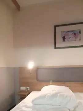 Cam4 Live Sex Cam of sexyhotDom