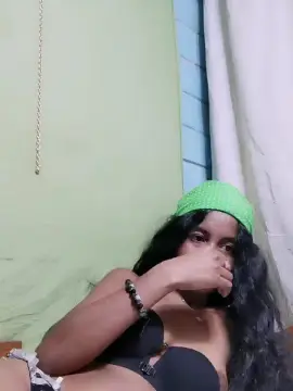 Cam4 Free Live Porn of Camillah02