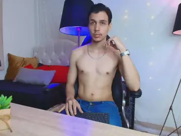 Cam4 Nude Webcam of Marcus_Hanks