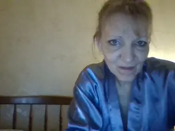 Cam4 Live Sex of Lady70hot