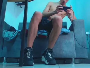 Cam4 Private Sex Chat of henrrys