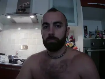Cam4 Live Sex of LupoBarbuto