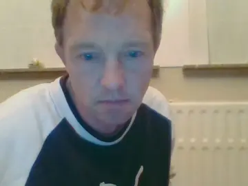 Cam4 Live Porn of bertolini83