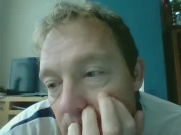 Cam4 Watch Live Sex Cams of bertolini83