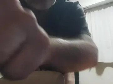 Cam4 Live Sex of crischu1