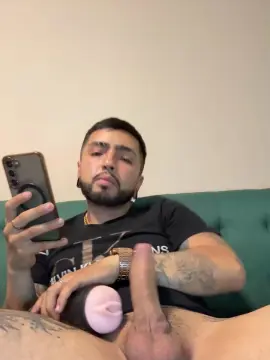 Cam4 Sex Cam of levi_rentboy