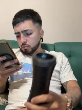 Cam4 Private Sex Chat of levi_rentboy