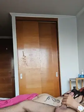 Cam4 Live Sex of levi_rentboy