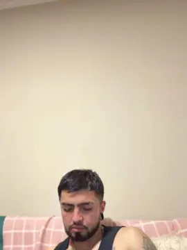 Cam4 Live Sex Cam of levi_rentboy