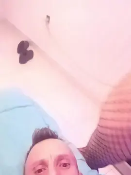 Cam4 Free Porn Cam of Larayjosi