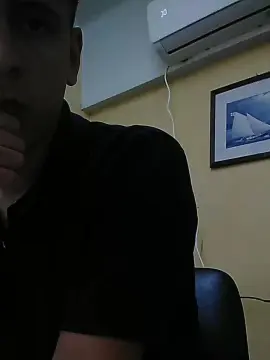 Cam4 Watch Live Sex Cams of Agumsjz