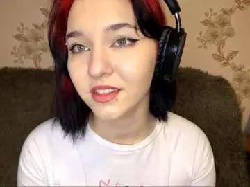 Cam4 Watch Live Sex Cams of AlenaTomer