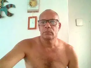 Cam4 Live Sex Cam of Helinho56