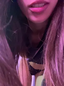 Cam4 Live Sex of Lulitta7