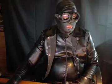 Cam4 Private Sex Chat of rubberledgay