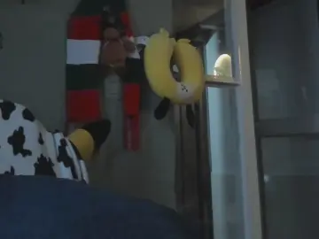 Cam4 Live Porn of Sharlott_smith