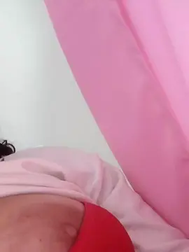 Cam4 Live Sex Cam of cerejinha18