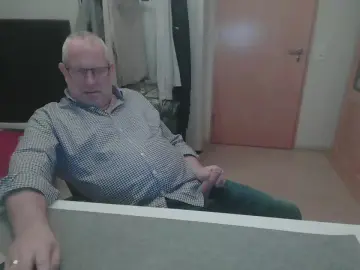 Cam4 Live Sex Cam of mdevbi