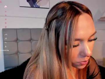 Cam4 Sex Cam of nicole_voshkie