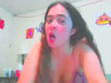 Cam4 Live Porn of yellowgurl08