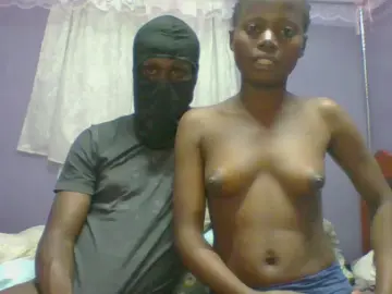 Cam4 Sex Cam of Spicyitcouple