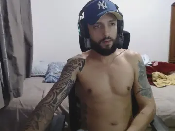 Cam4 Nude Webcam of ghusantos30