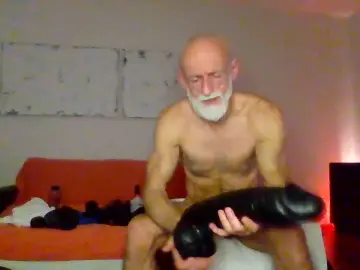 Cam4 Live Porn of XXLDildoRider