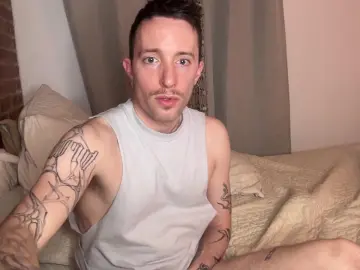 Cam4 Live Porn of xanderxnyc