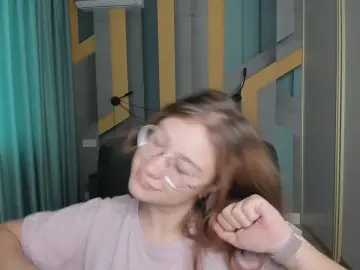 Cam4 Watch Live Sex Cams of AngelinaLow