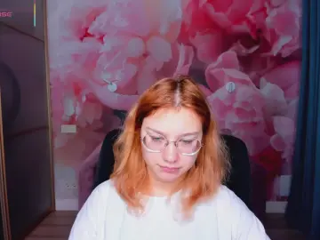 Cam4 Live Porn of AngelinaLow