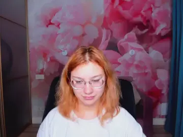 Cam4 Live Sex Cam of AngelinaLow