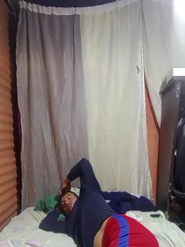 Cam4 Watch Live Sex Cams of Franklinrivas19