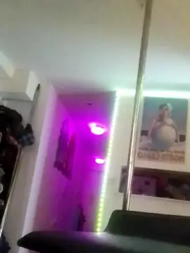 Cam4 Live Sex Cam of Tonypole83