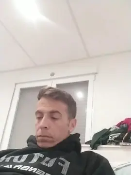 Cam4 Watch Live Sex Cams of bandy83