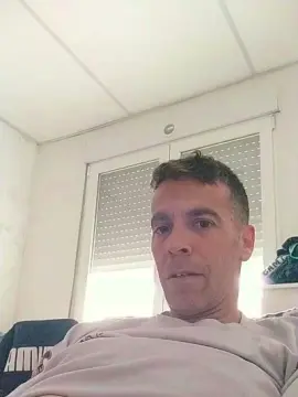 Cam4 Free Live Porn of bandy83