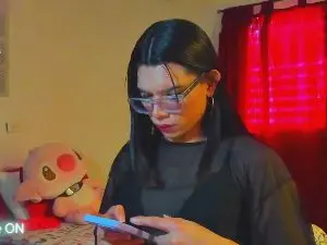 Cam4 Free Live Porn of BEVERLYERUDITA