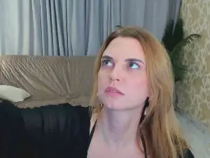 Cam4 Nude Webcam of LunaFlinn