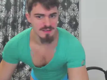 greekgod19 from cam4