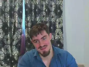 Cam4 Live Sex of greekgod19