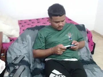 lili_latina from cam4