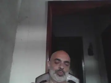 Cam4 Free Live Porn of Guilloxx3