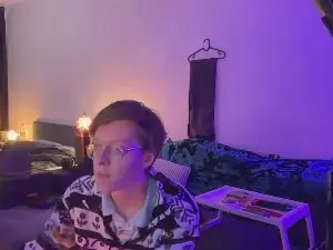 Cam4 Nude Webcam of Leanblondboy