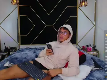 Cam4 Adult Video Chat of RyanPricee