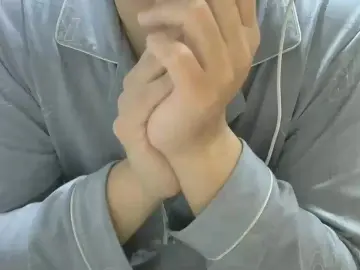 Cam4 Live Porn of rendy77